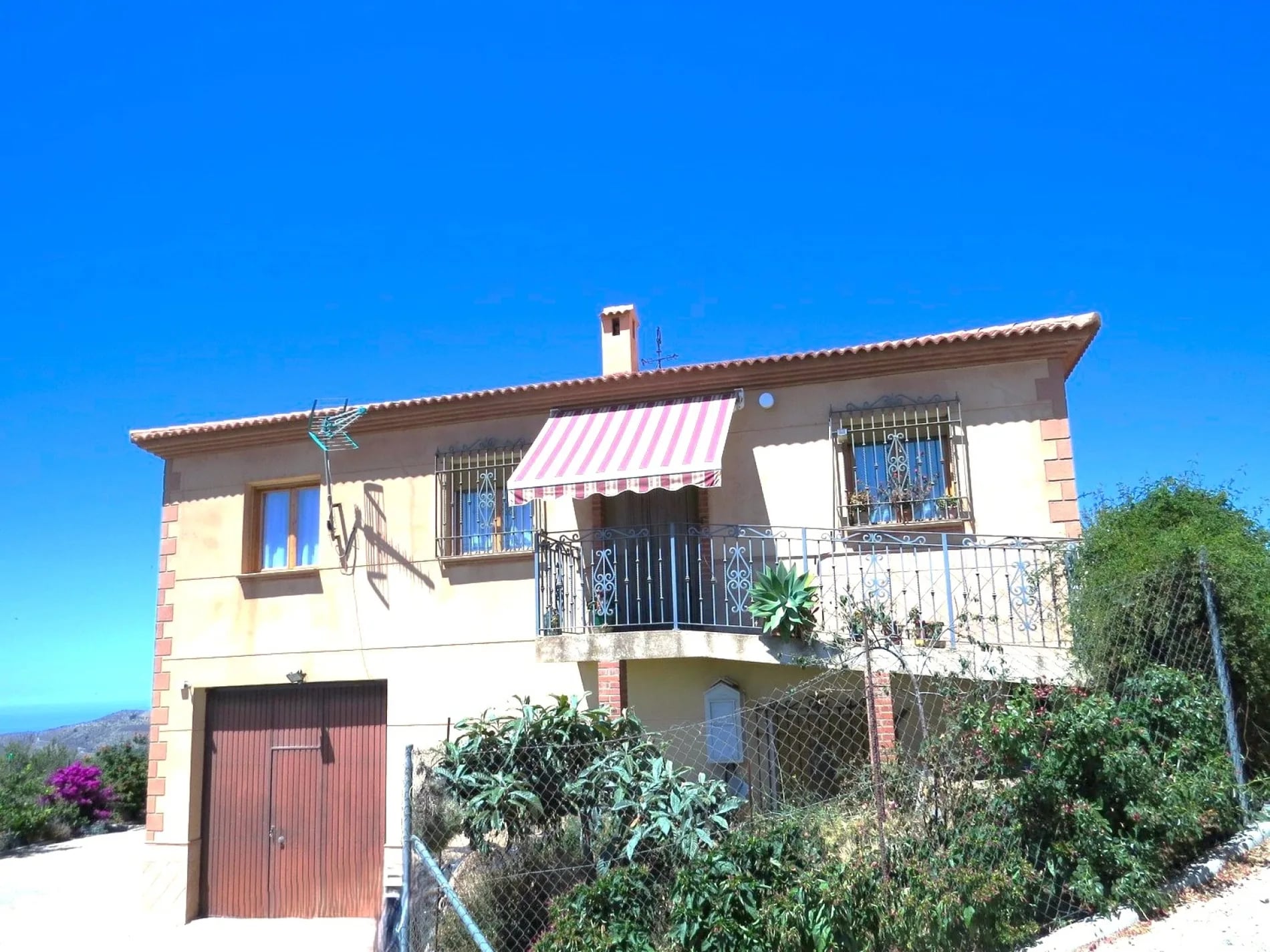 Large Cortijo with Sea Views