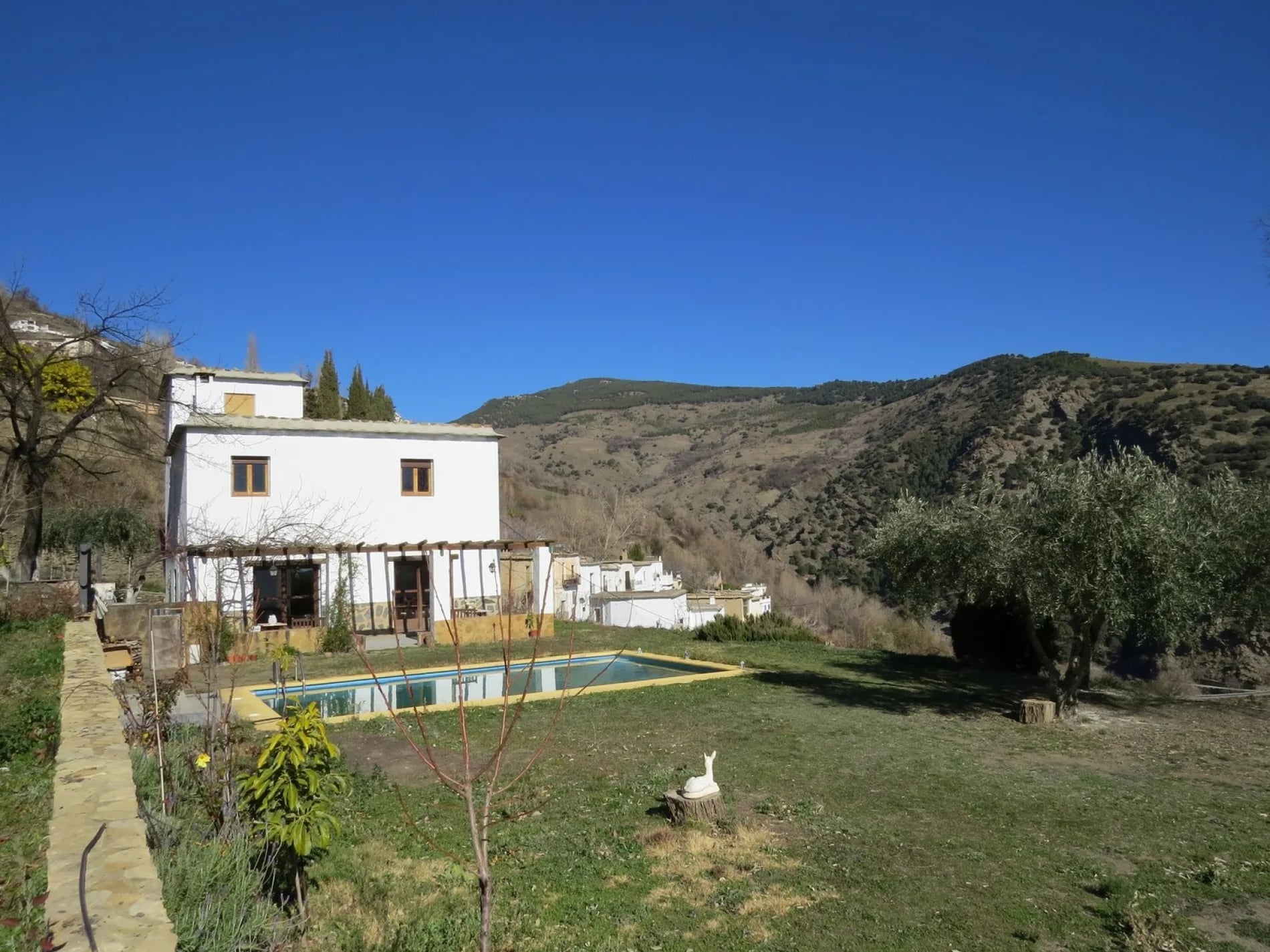 Large Country House with Pool