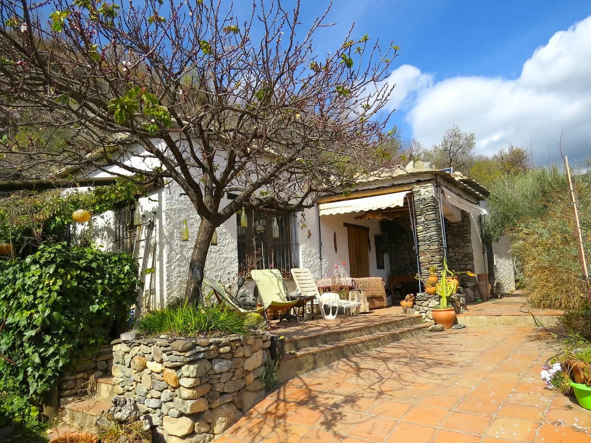 Uitzonderlijke Cortijo, zeer rustig met aparte casita