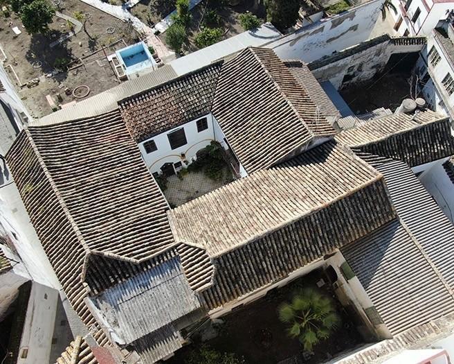 Traditional Town House to Renovate