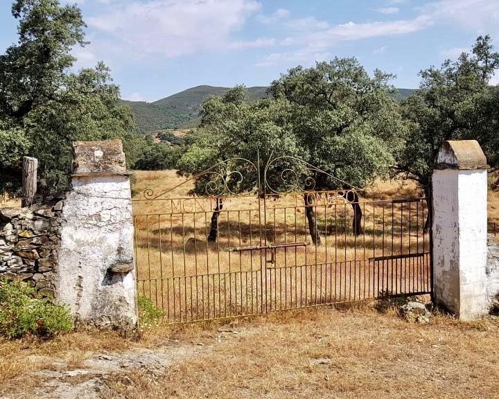 Cortijo/ Country House in Aracena