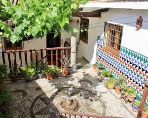 1085, Large Traditional Town House, Albayzin