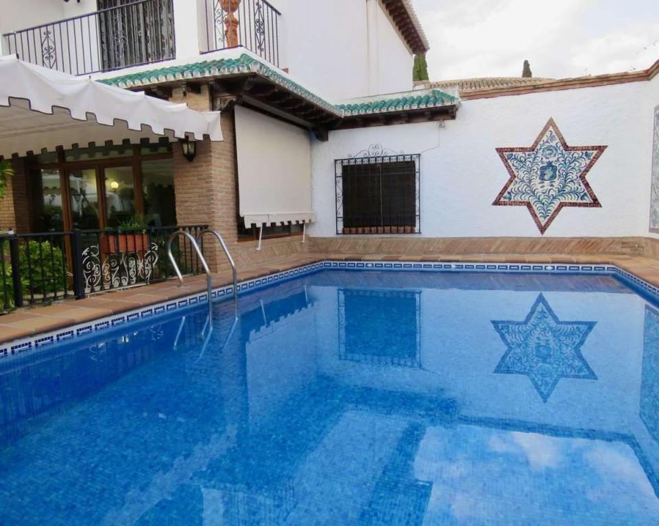 Carmen with Pool & Gardens, Albayzin