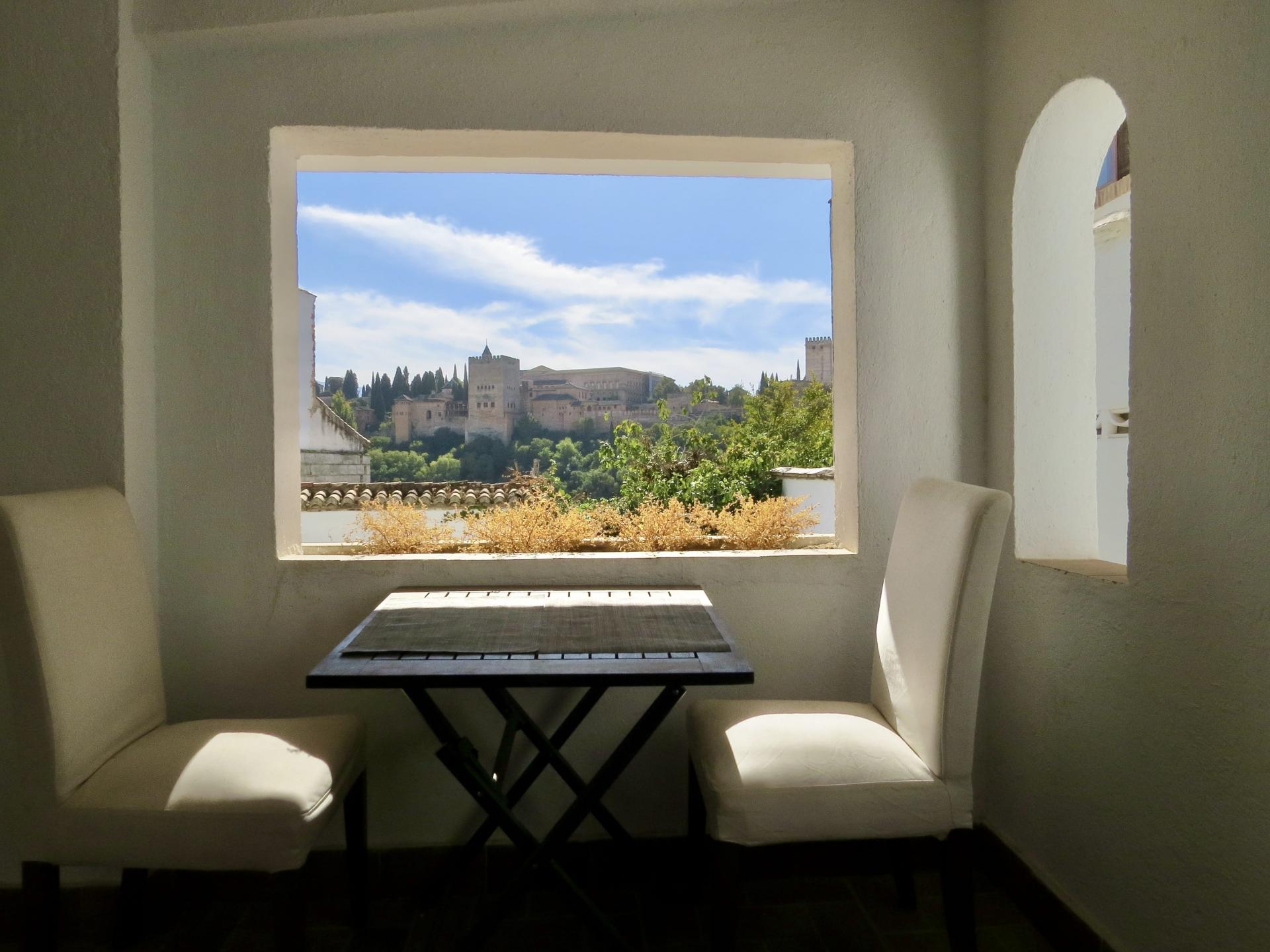 Carmen with Alhambra Views, Albayzin