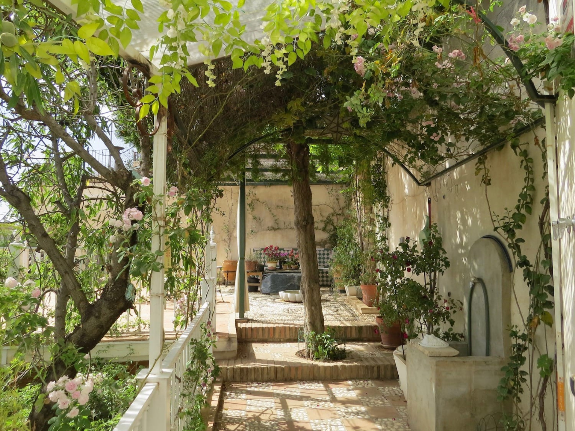 Luxurious House & Magnificent Garden, Albayzin