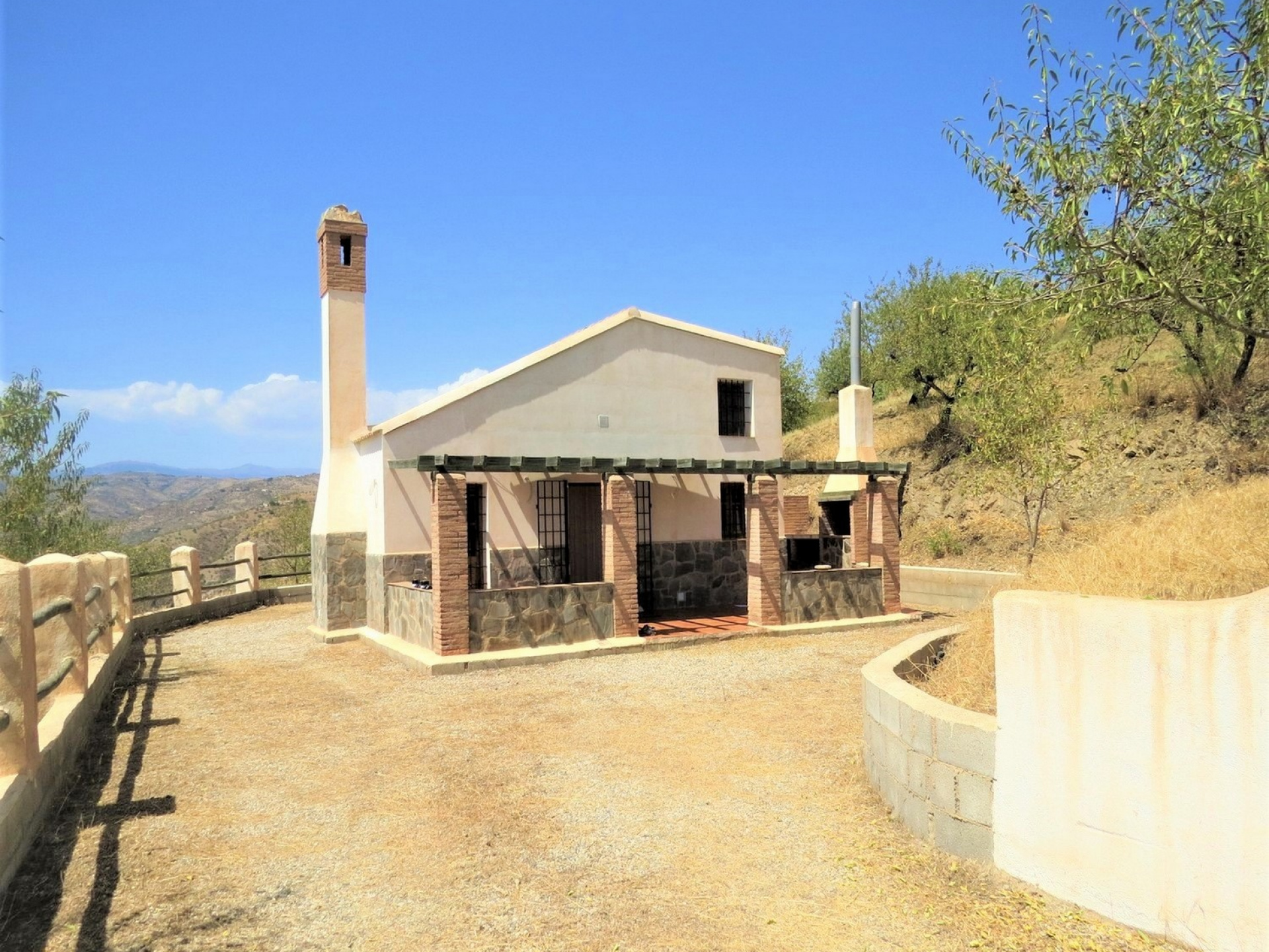 Superb Chalet Style Cortijo 