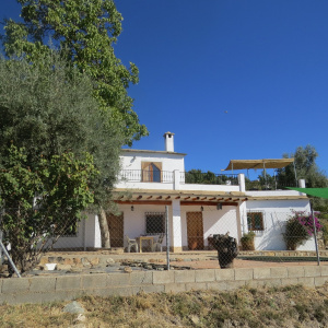 3850, South Facing Large Cortijo very close to the village with land