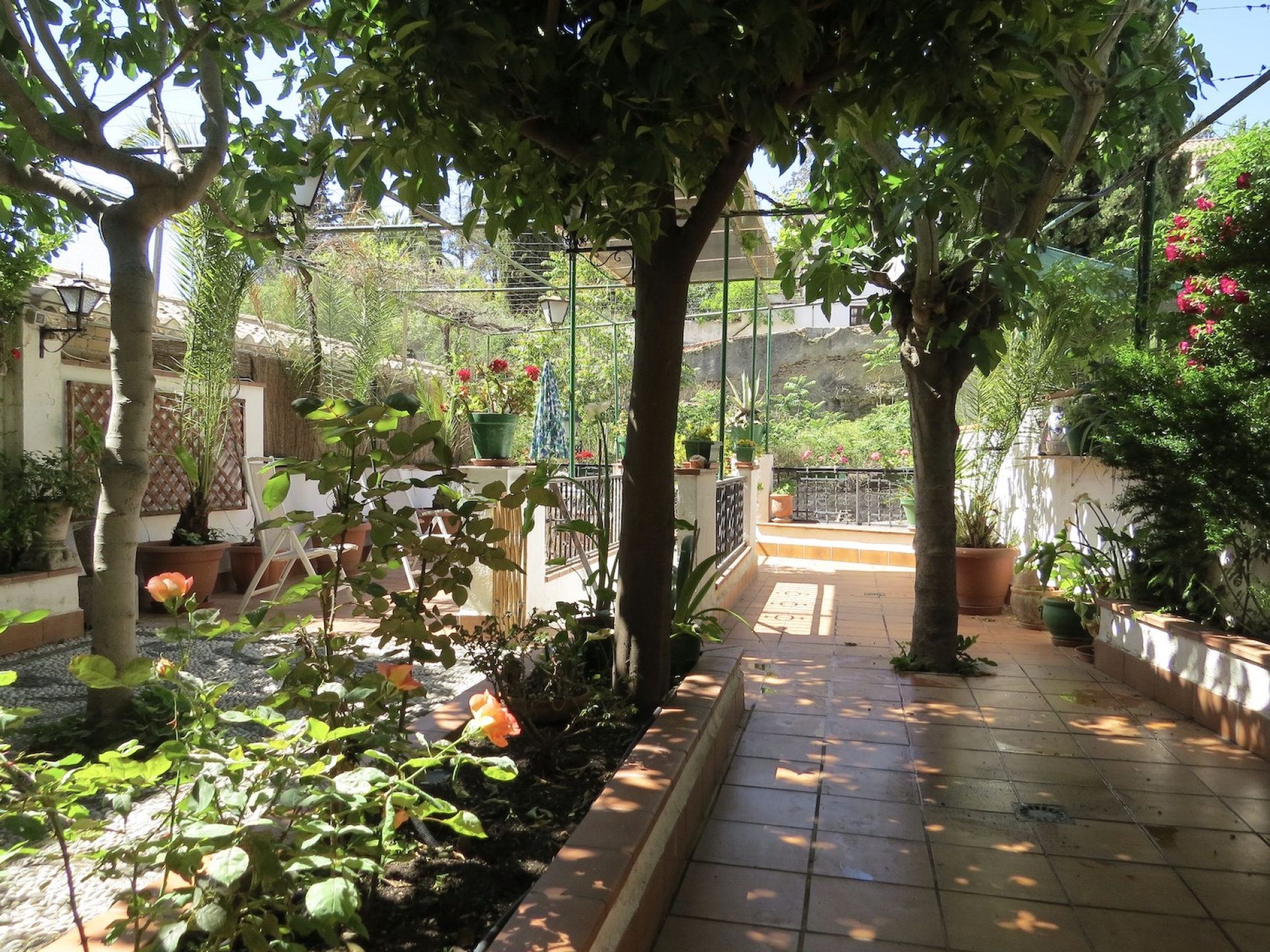 Town House with Patio & Alhambra Views, Albayzin