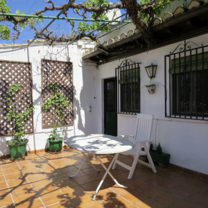 1212, Town House with Patio & Alhambra Views, Albayzin