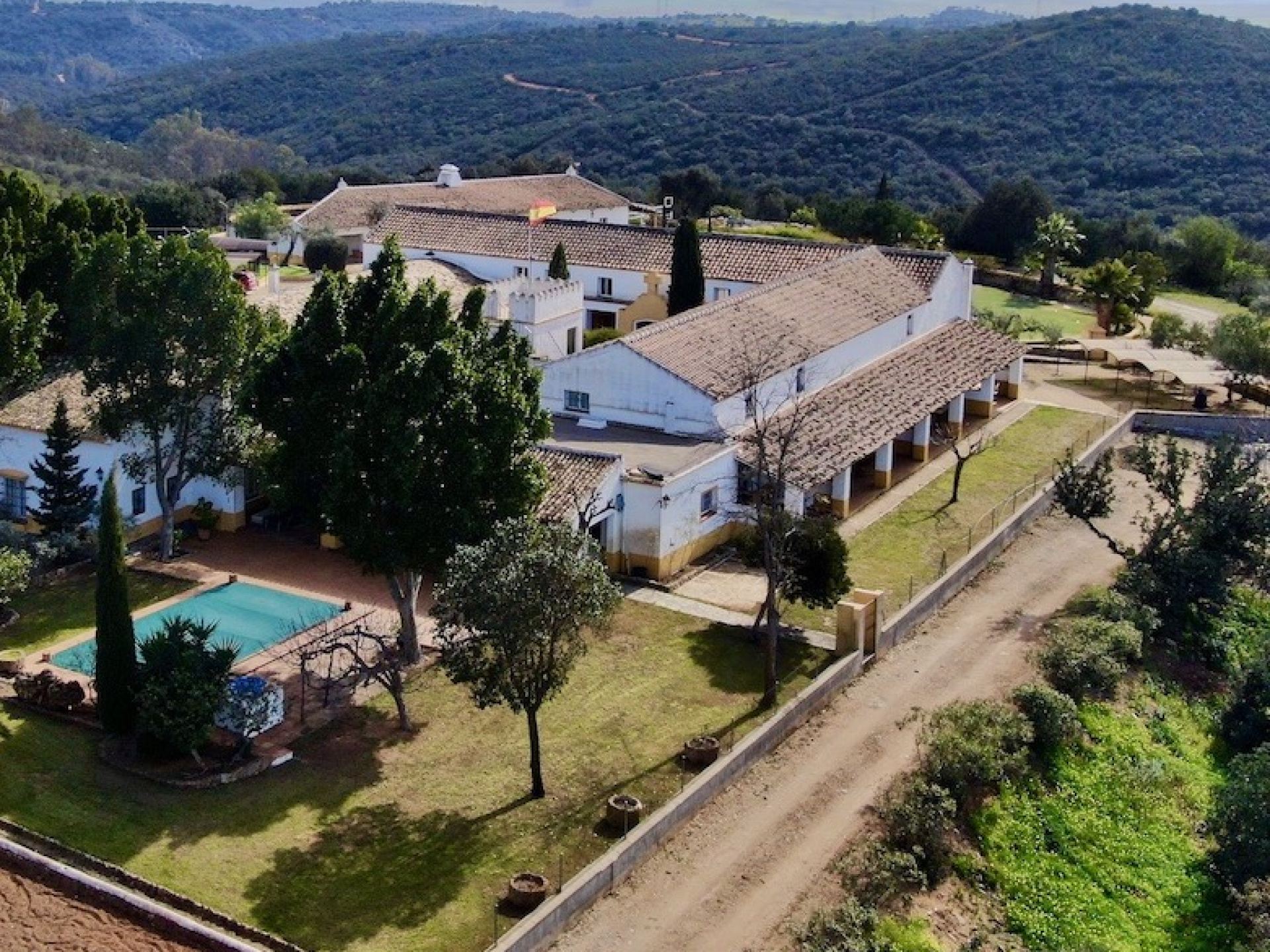 Luxury Country Estate & 7 Houses