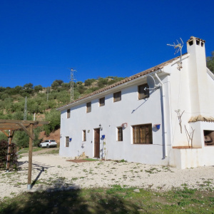 2606, Charming Cortijo with Lake View