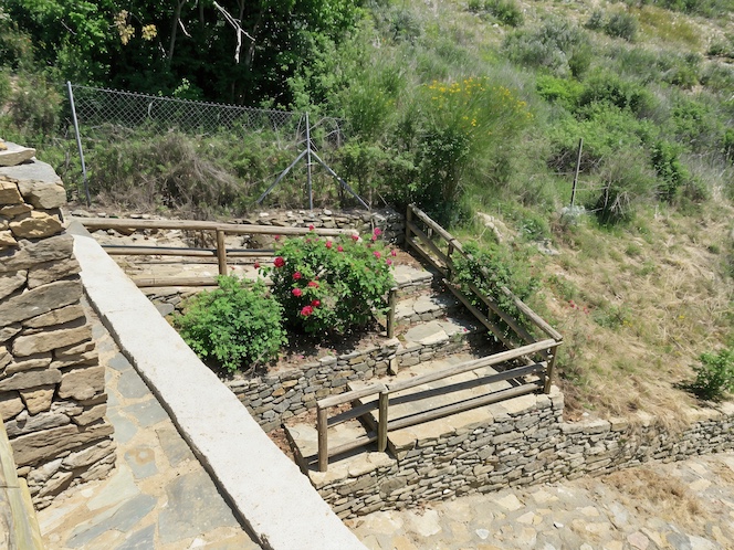 Exterior 7
