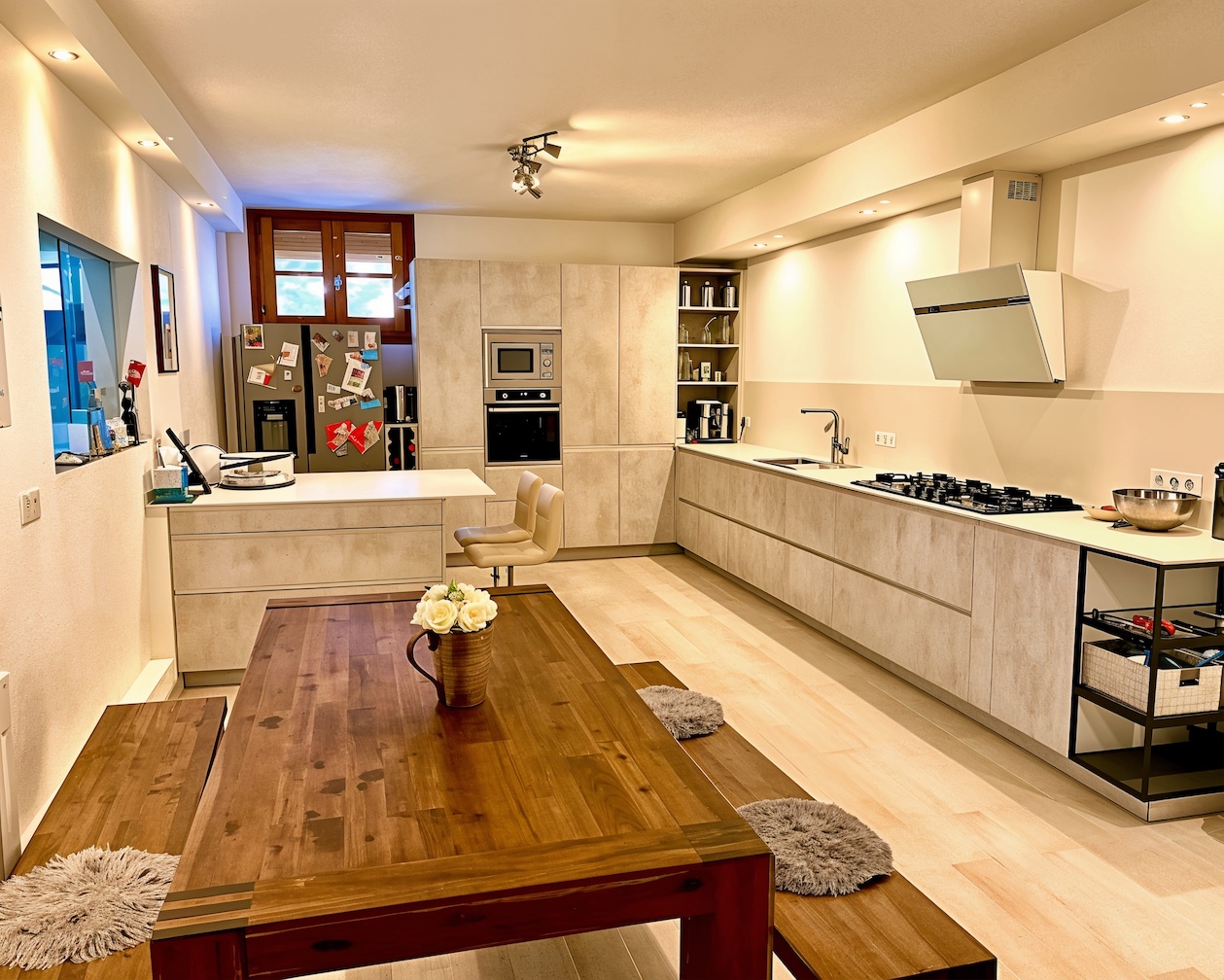 House Kitchen 1