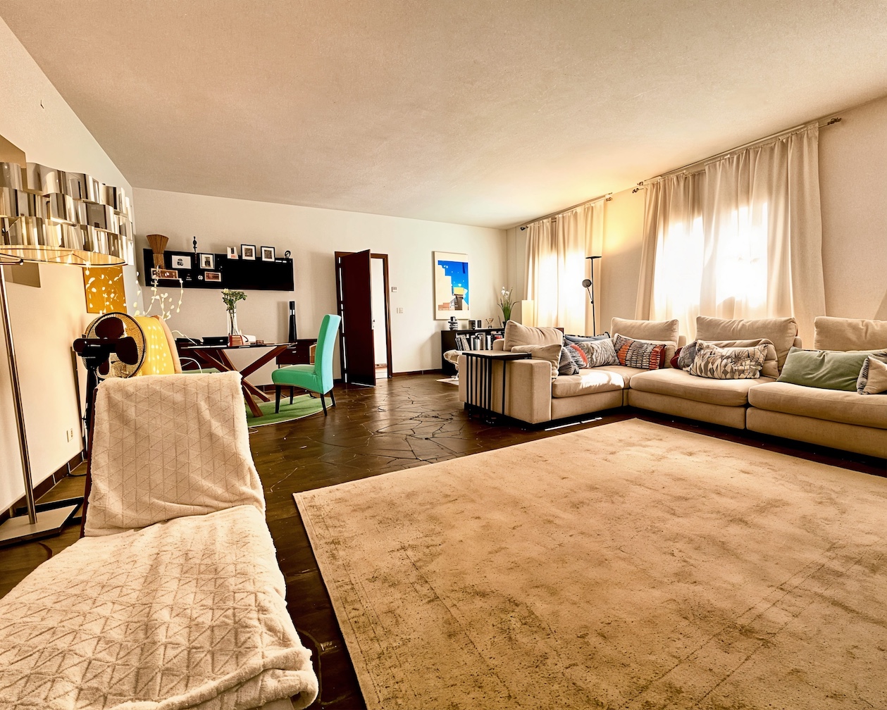House Lounge 1