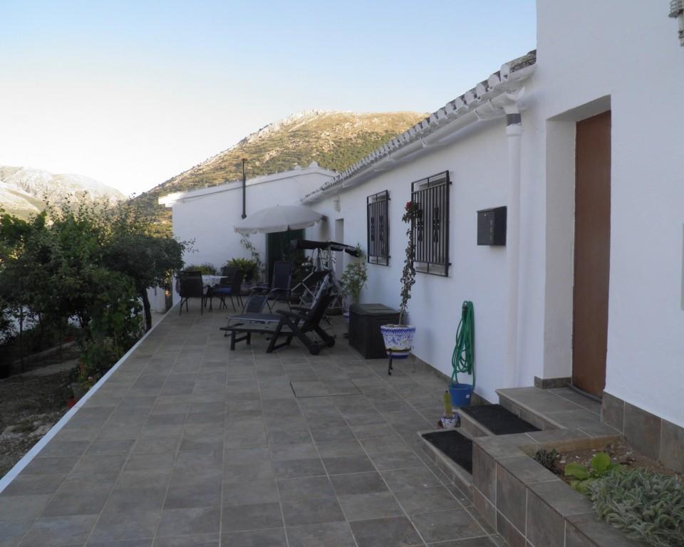 Cortijo with Stunning views
