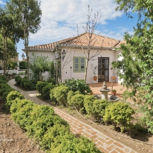 1233, Detached House with Garden & Pool, Albayzin