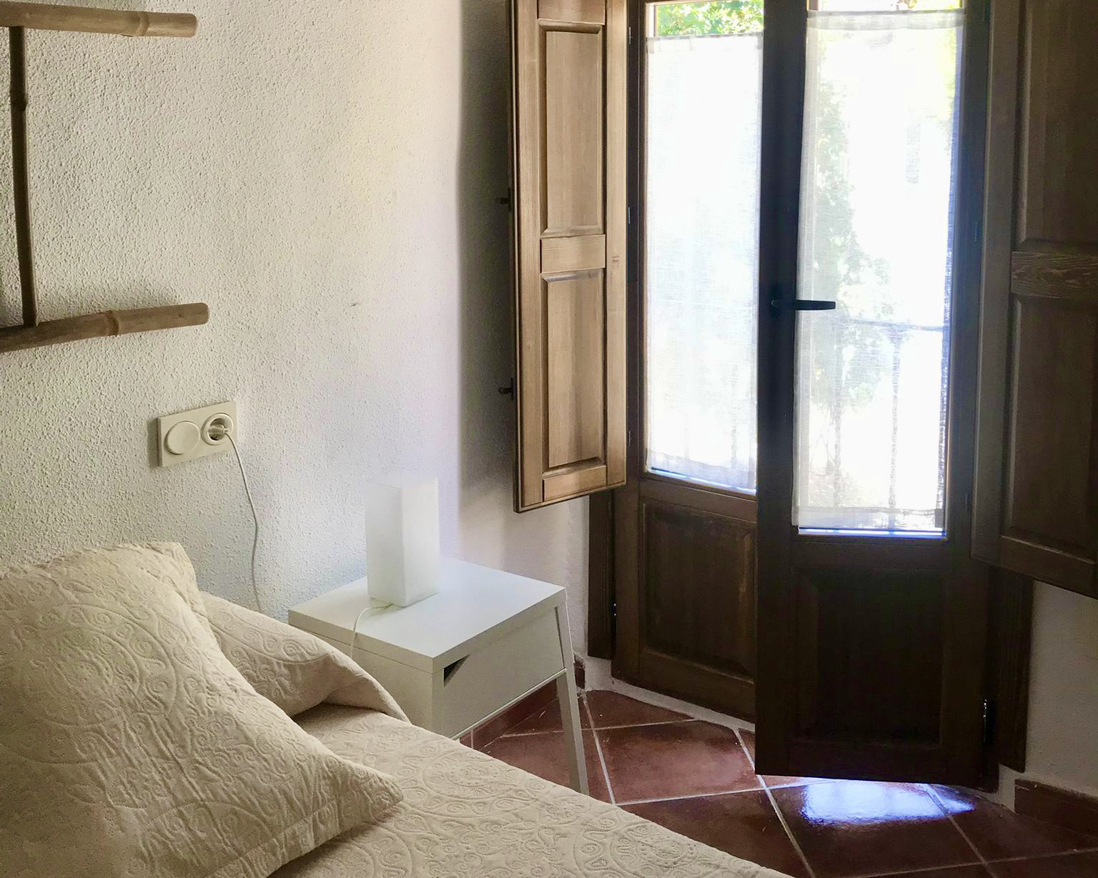 10-WhatsApp Image 2025-12-16 at 16