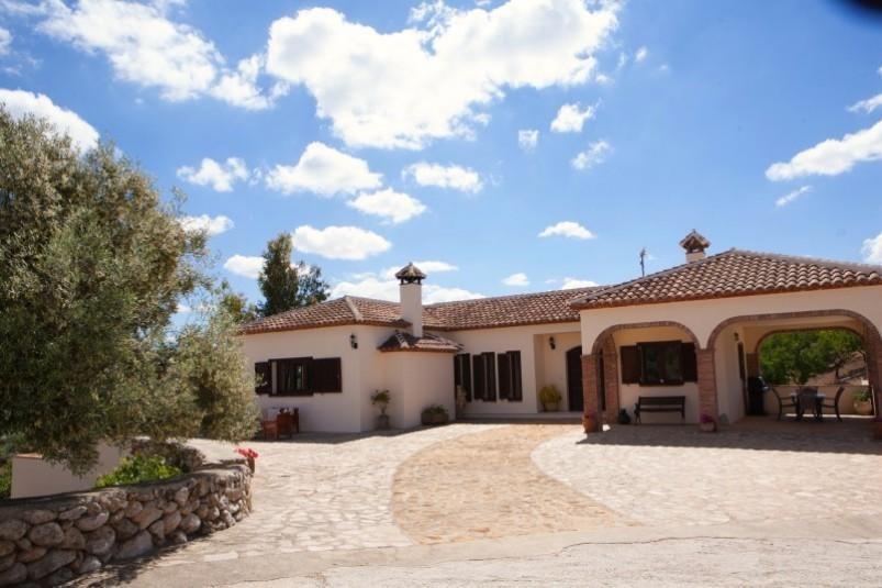Cortijo/ Country House in Loja