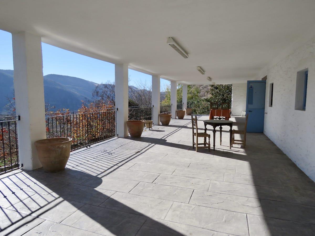 Spacious Cortijo, Sierra Views