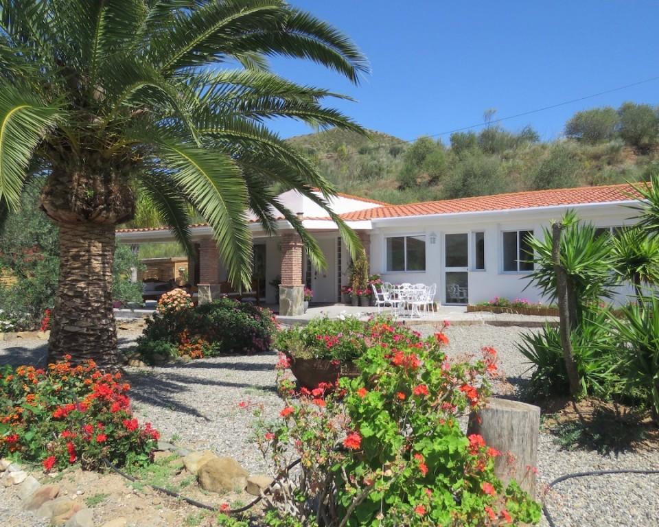 Cortijo/ Country House in Cartama